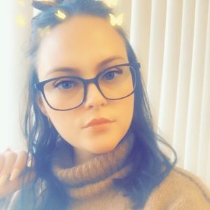 Meet your Posher, Jaclynn